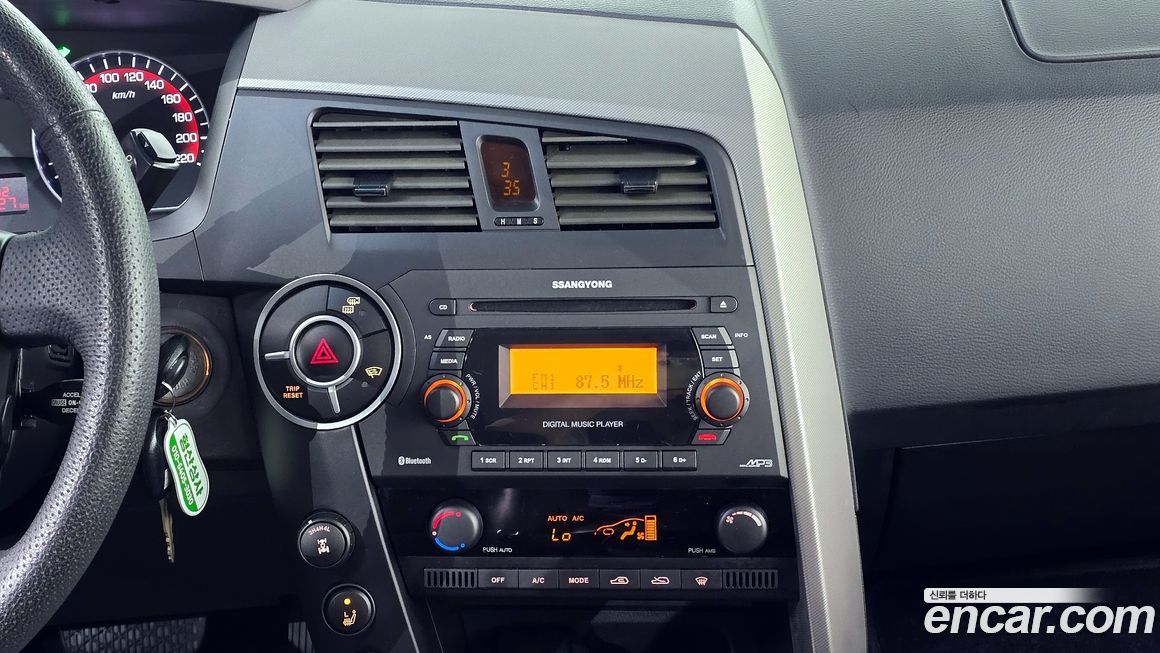 KG_Mobility_Ssangyong KORANDO 2013