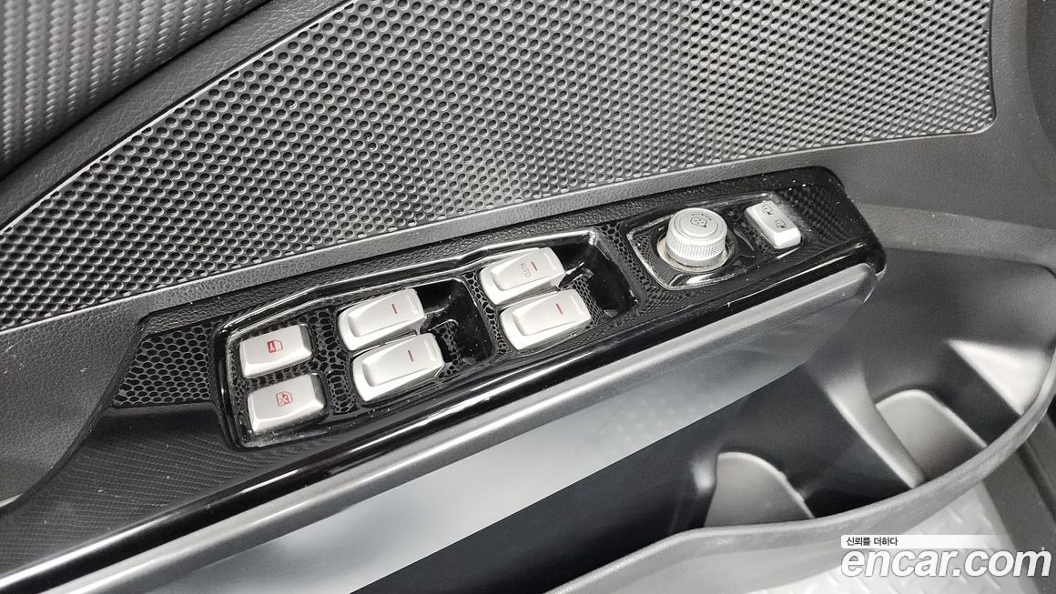 KG_Mobility_Ssangyong TIBOLI 2017