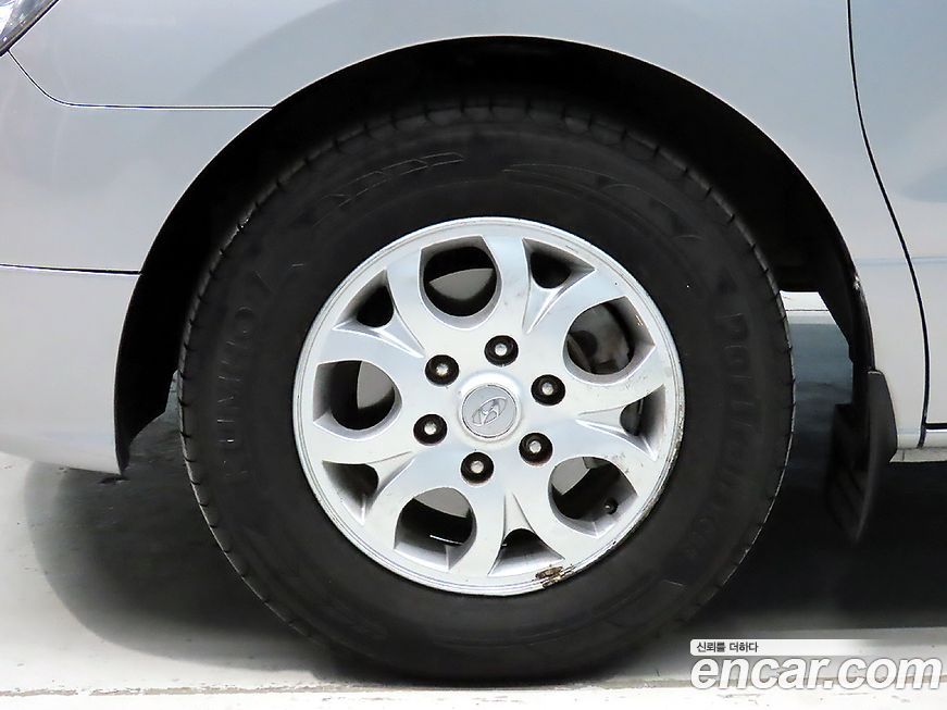 Hyundai Starex 2013