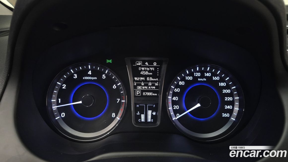 Hyundai Grandeur 2016