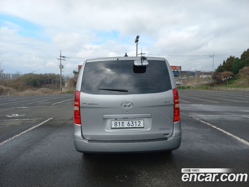 Hyundai Starex 2011