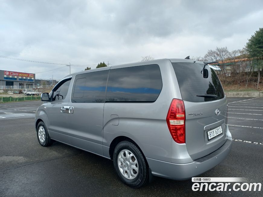 Hyundai Starex 2011