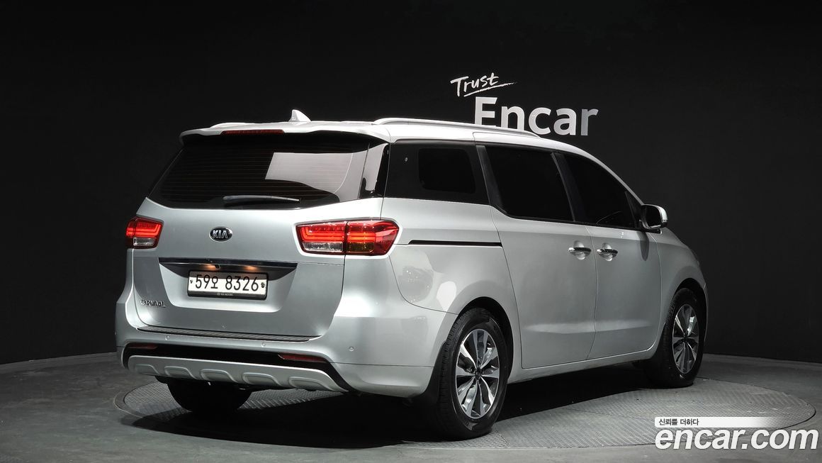 Kia Canival 2015