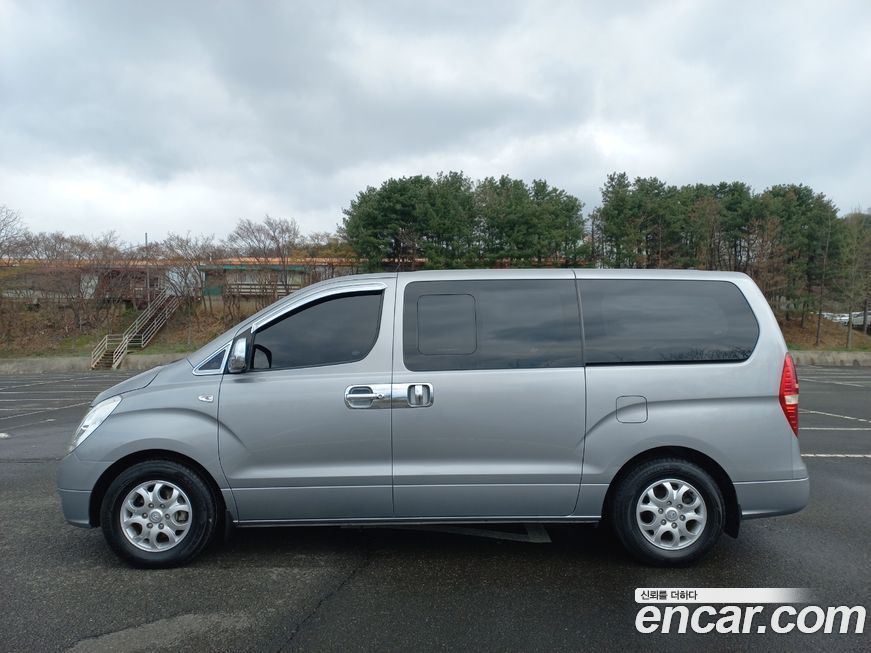 Hyundai Starex 2011