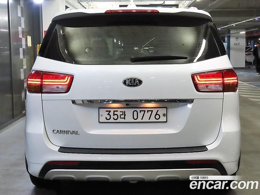 Kia Canival 2016