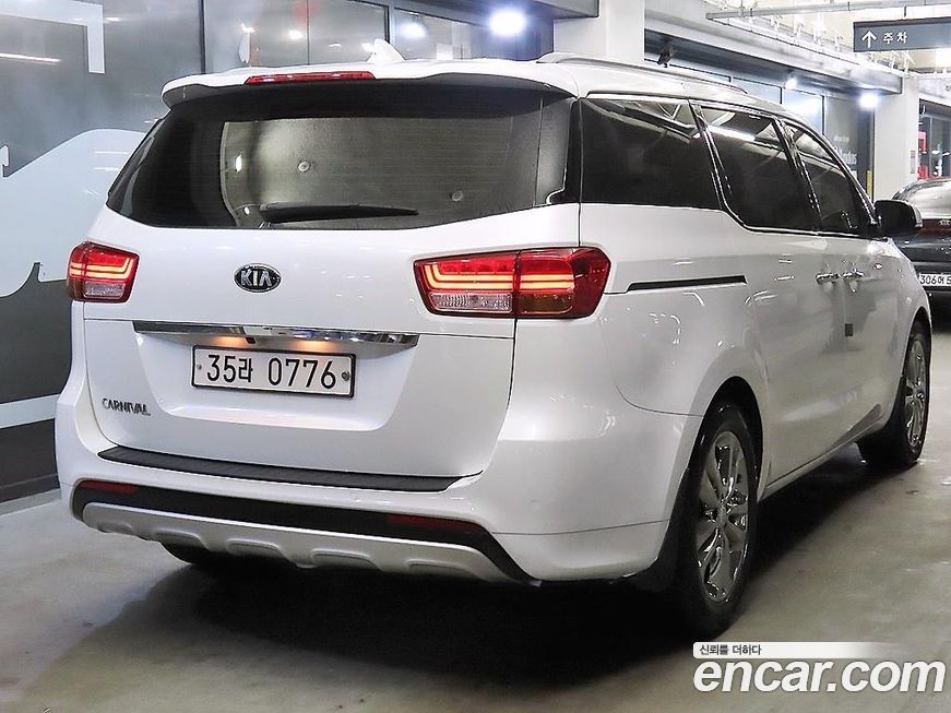 Kia Canival 2016