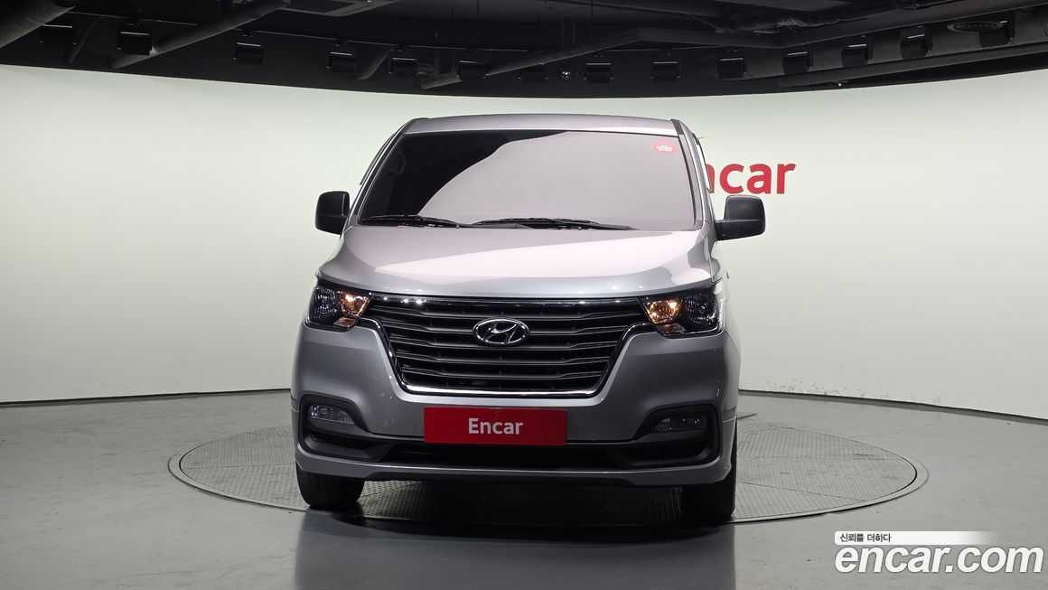 Hyundai Starex 2021