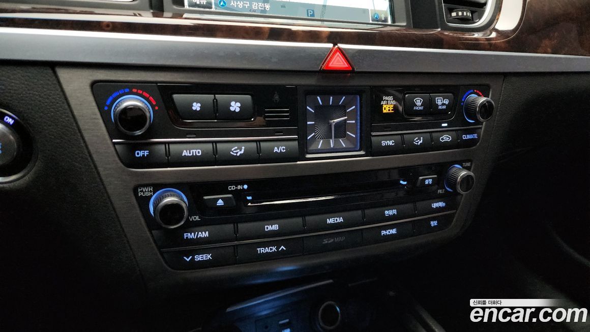 Hyundai Genesis 2016