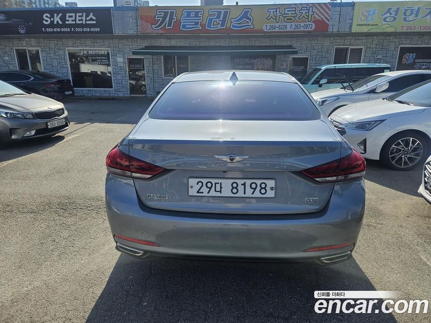 Hyundai Genesis 2016