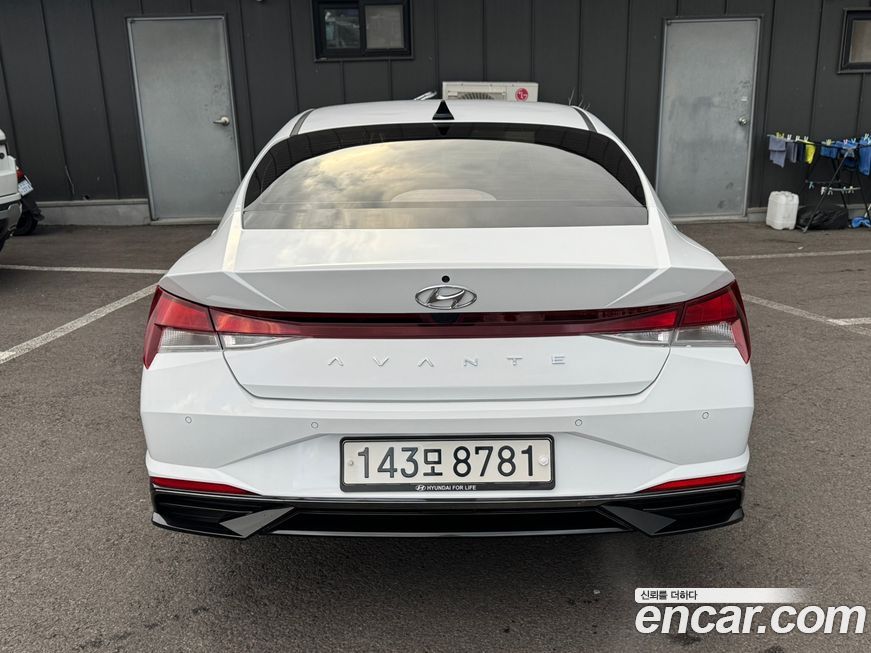Hyundai AVANTE 2021