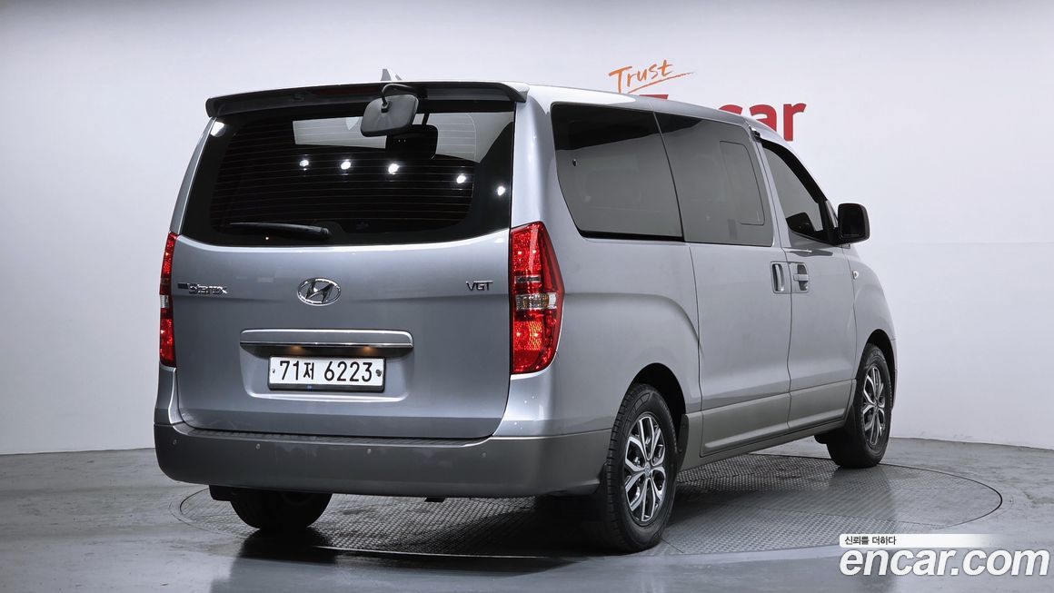 Hyundai Starex 2018