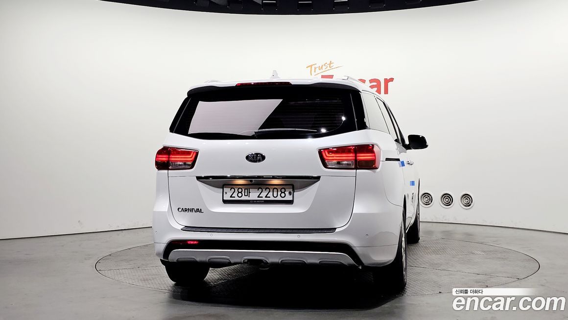Kia Canival 2018
