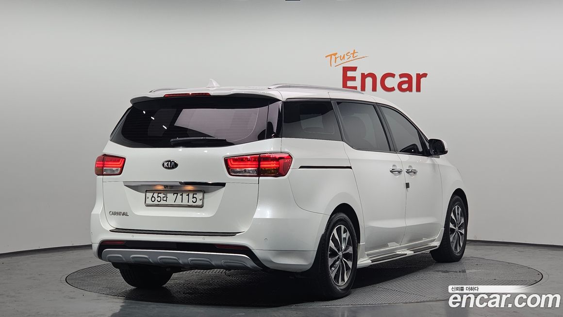 Kia Canival 2016