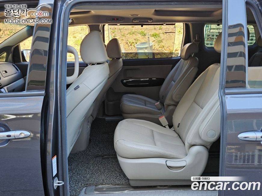 Kia Canival 2016