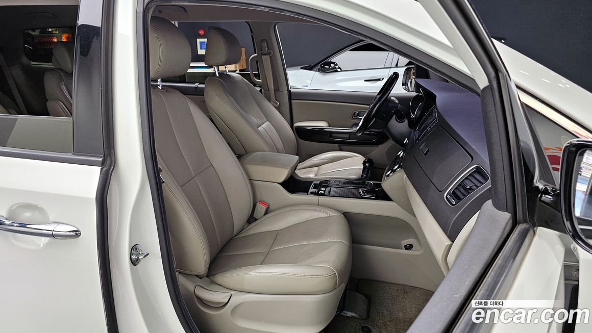 Kia Canival 2016
