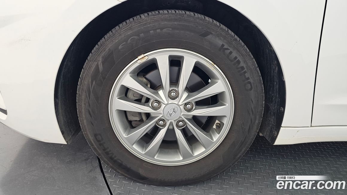 Hyundai AVANTE 2020