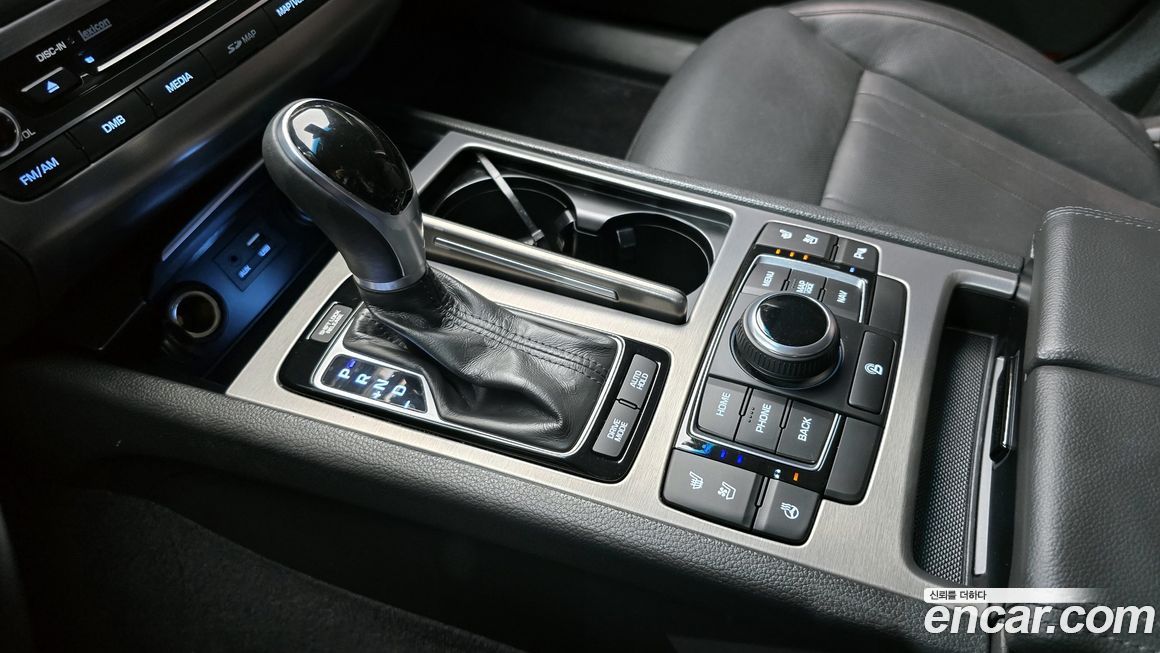 Hyundai Genesis 2016