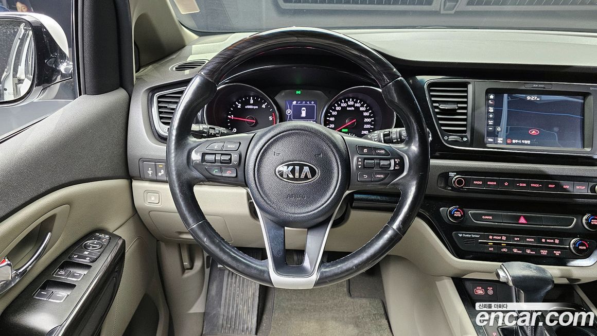 Kia Canival 2018