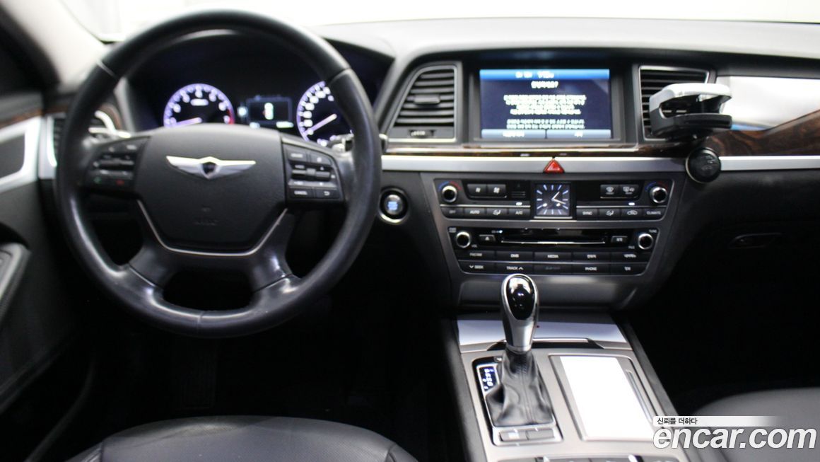 Hyundai Genesis 2014