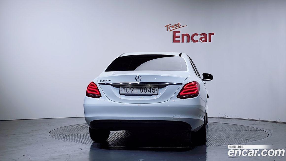 Mercedes-Benz C-Class 2017