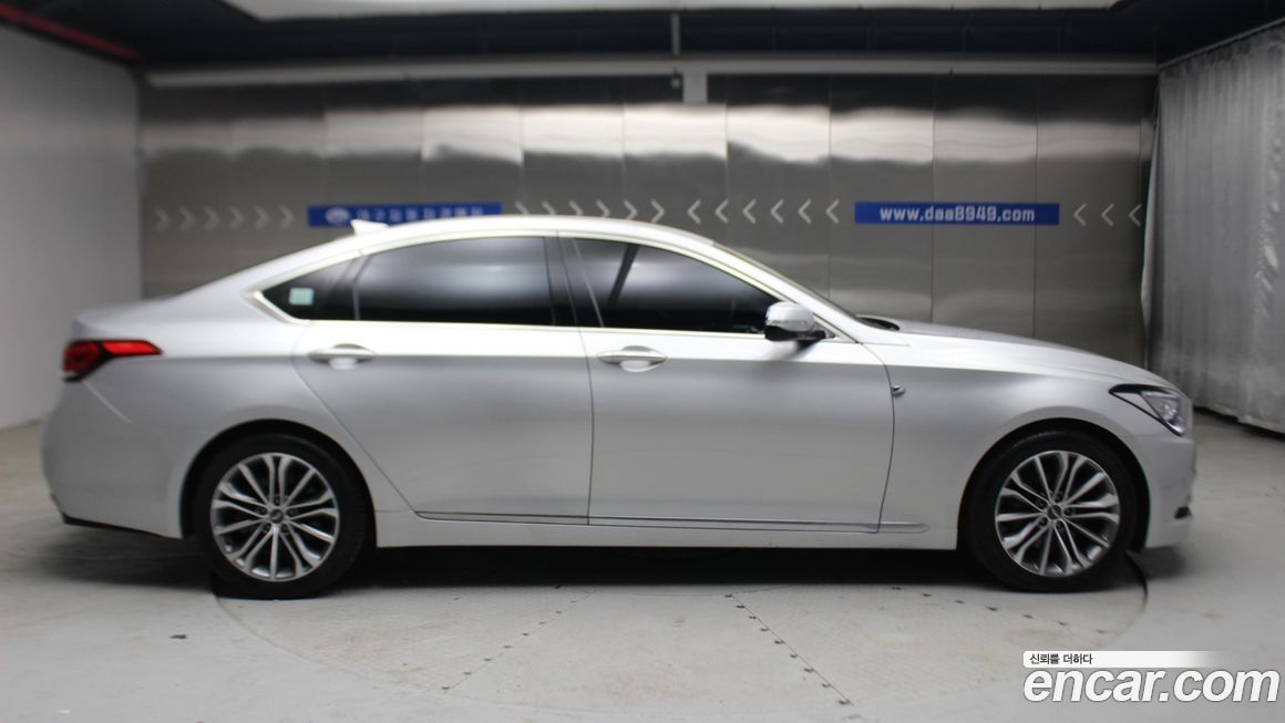 Hyundai Genesis 2014
