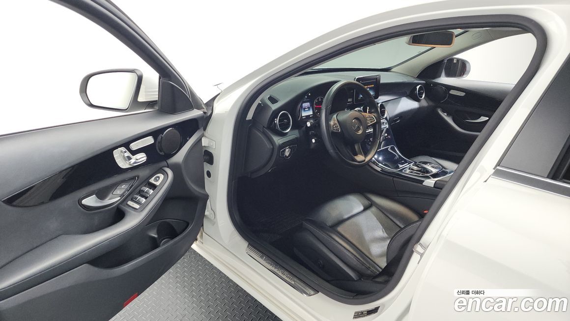 Mercedes-Benz C-Class 2017