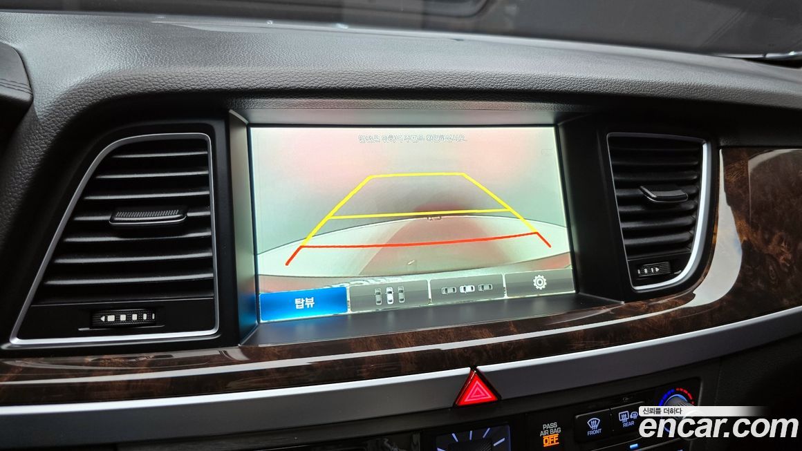 Hyundai Genesis 2016