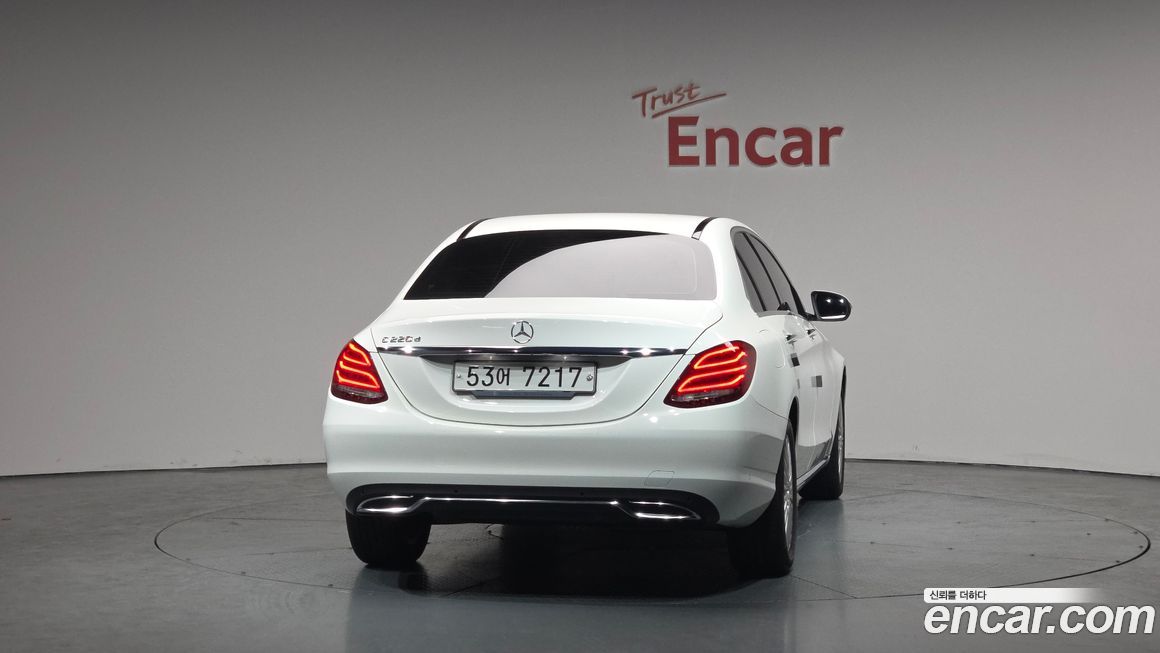 Mercedes-Benz C-Class 2016