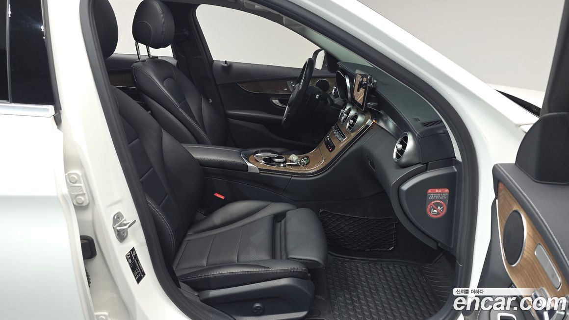 Mercedes-Benz C-Class 2016