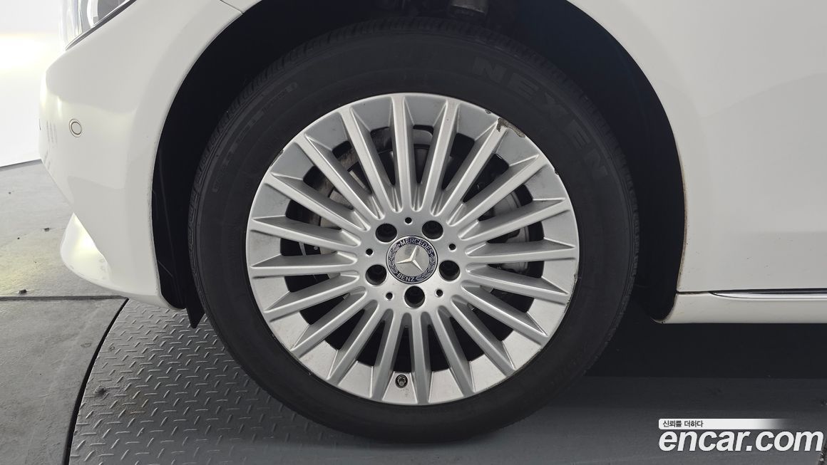 Mercedes-Benz C-Class 2016