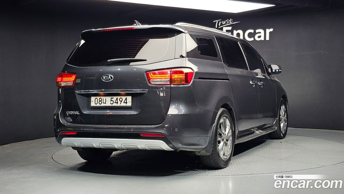 Kia Canival 2018