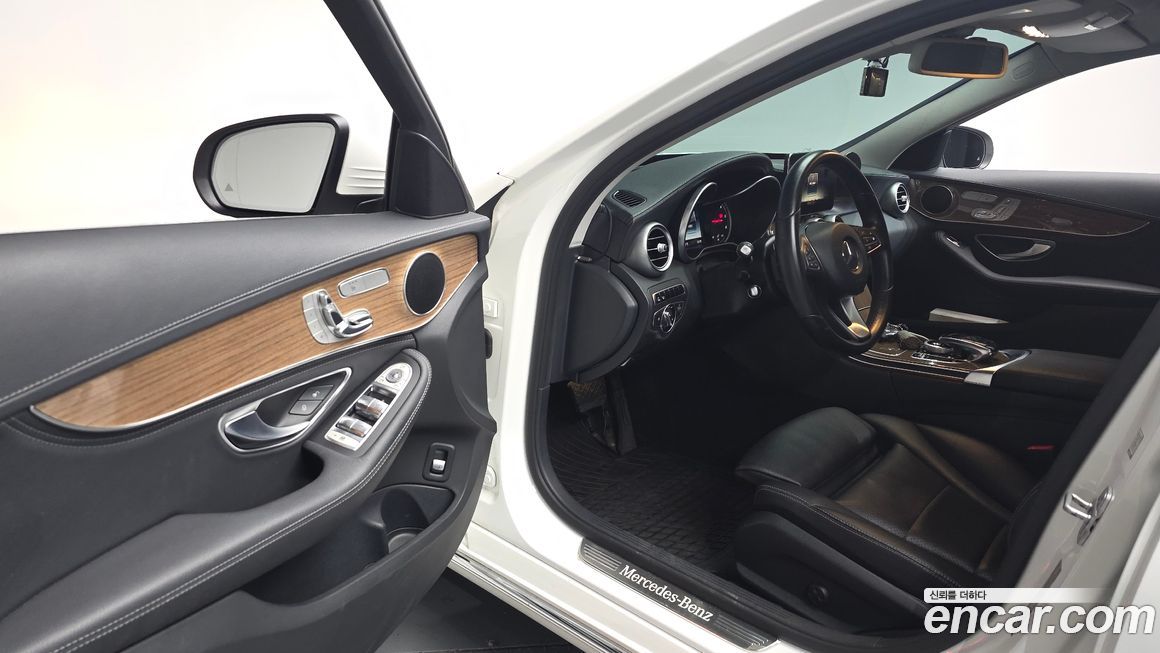 Mercedes-Benz C-Class 2016
