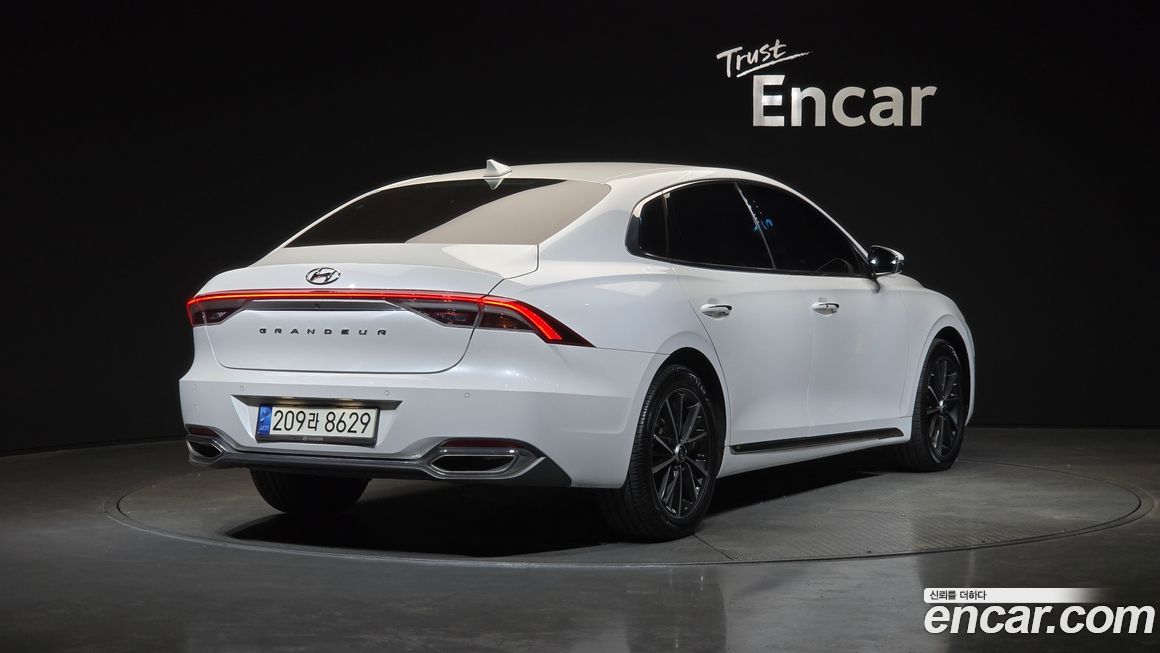 Hyundai Grandeur 2022
