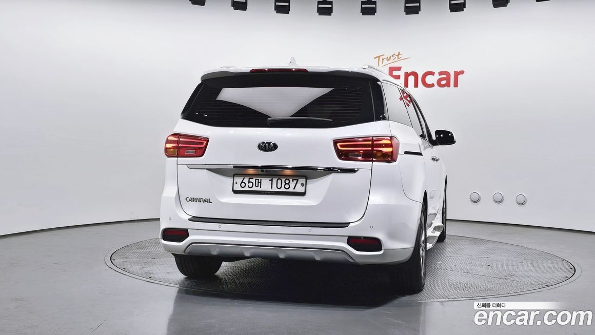 Kia Canival 2019