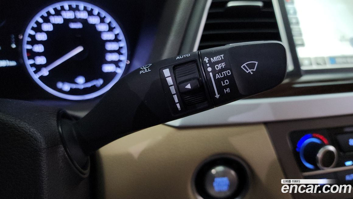 Hyundai Genesis 2016