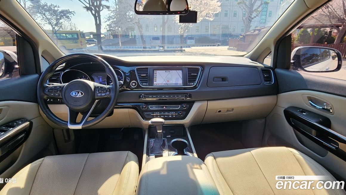 Kia Canival 2019