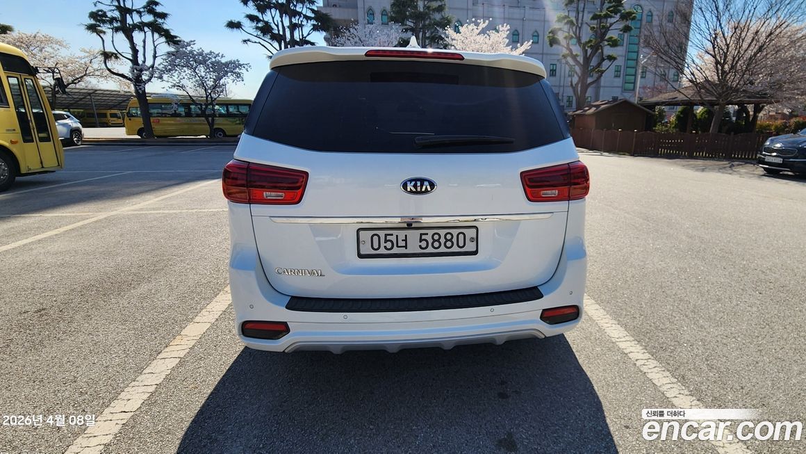 Kia Canival 2019