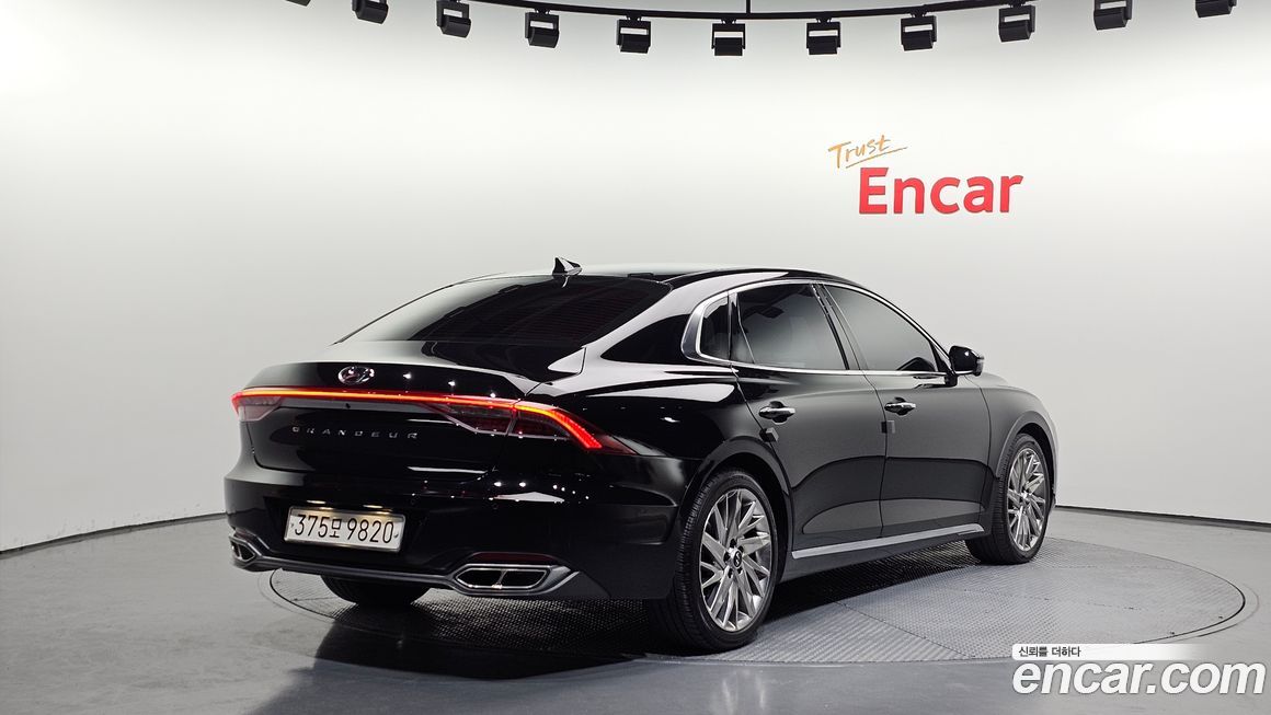 Hyundai Grandeur 2021