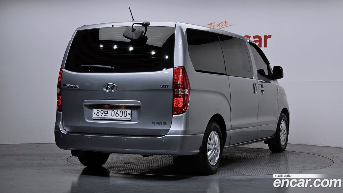 Hyundai Starex 2021