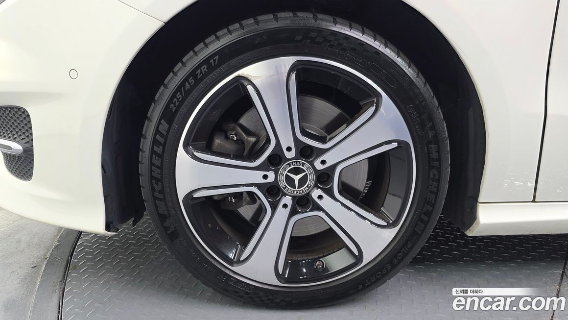 Mercedes-Benz B-Class 2018