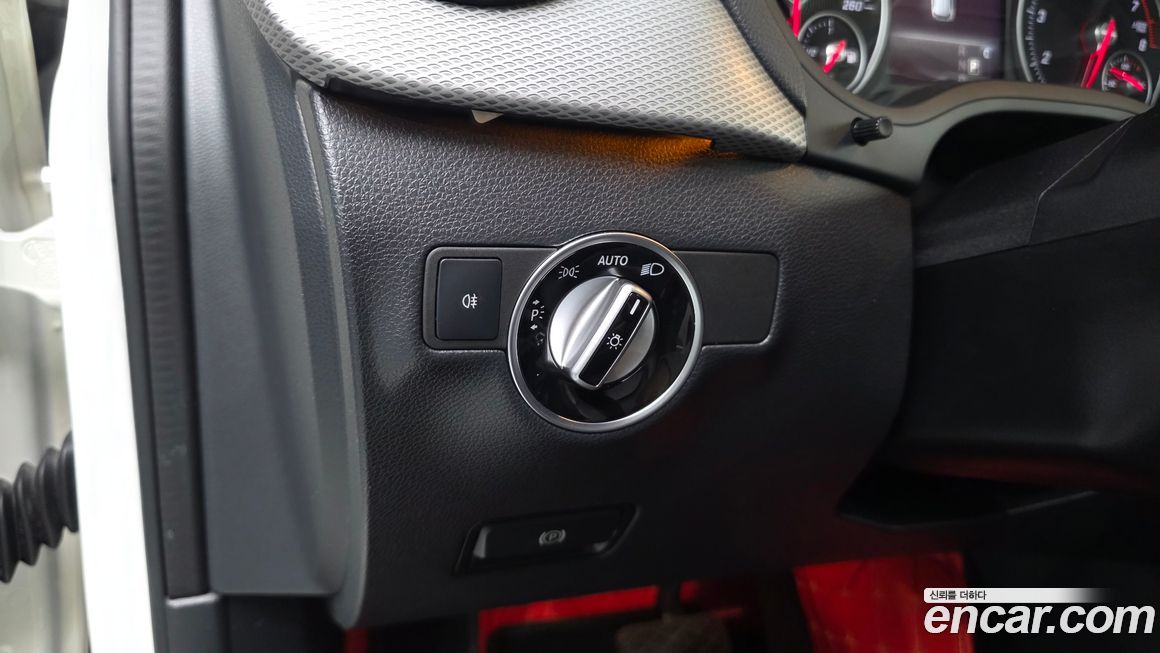 Mercedes-Benz B-Class 2018