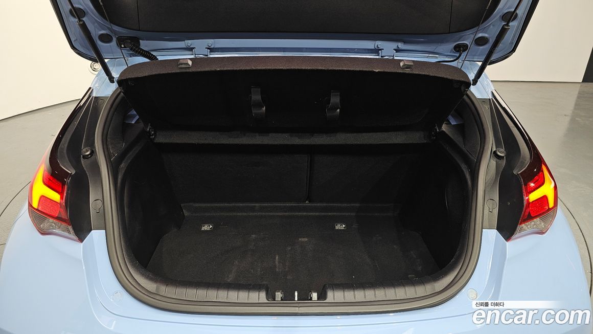 Hyundai Veloster 2019