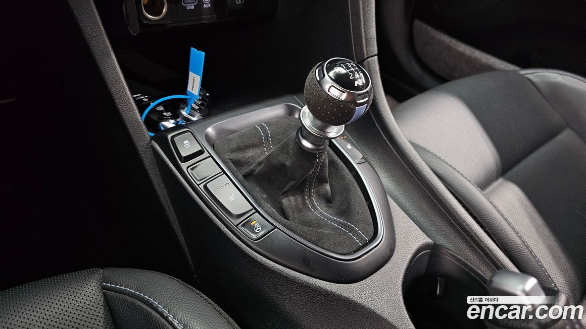 Hyundai Veloster 2019