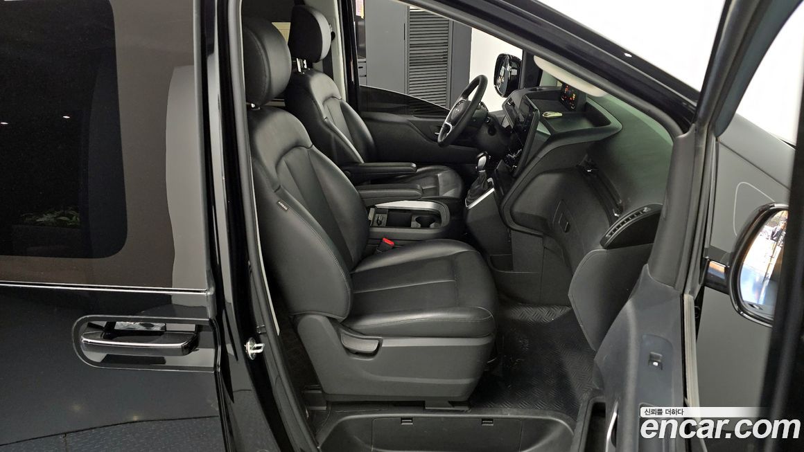 Hyundai Staria 2022