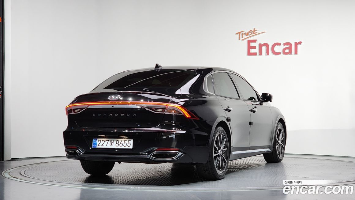 Hyundai Grandeur 2022