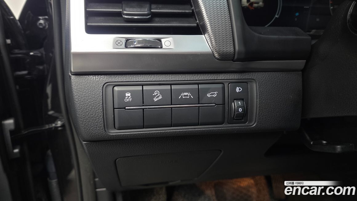 KG_Mobility_Ssangyong Rexton 2021