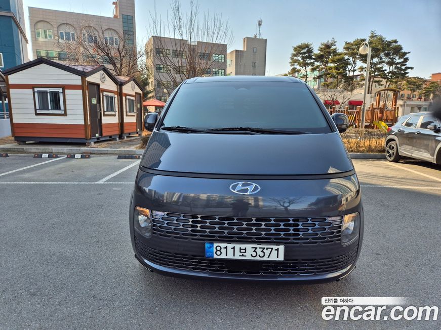 Hyundai Staria 2023