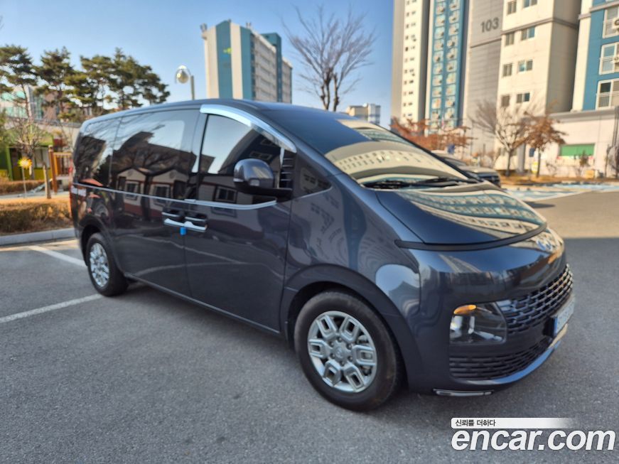 Hyundai Staria 2023