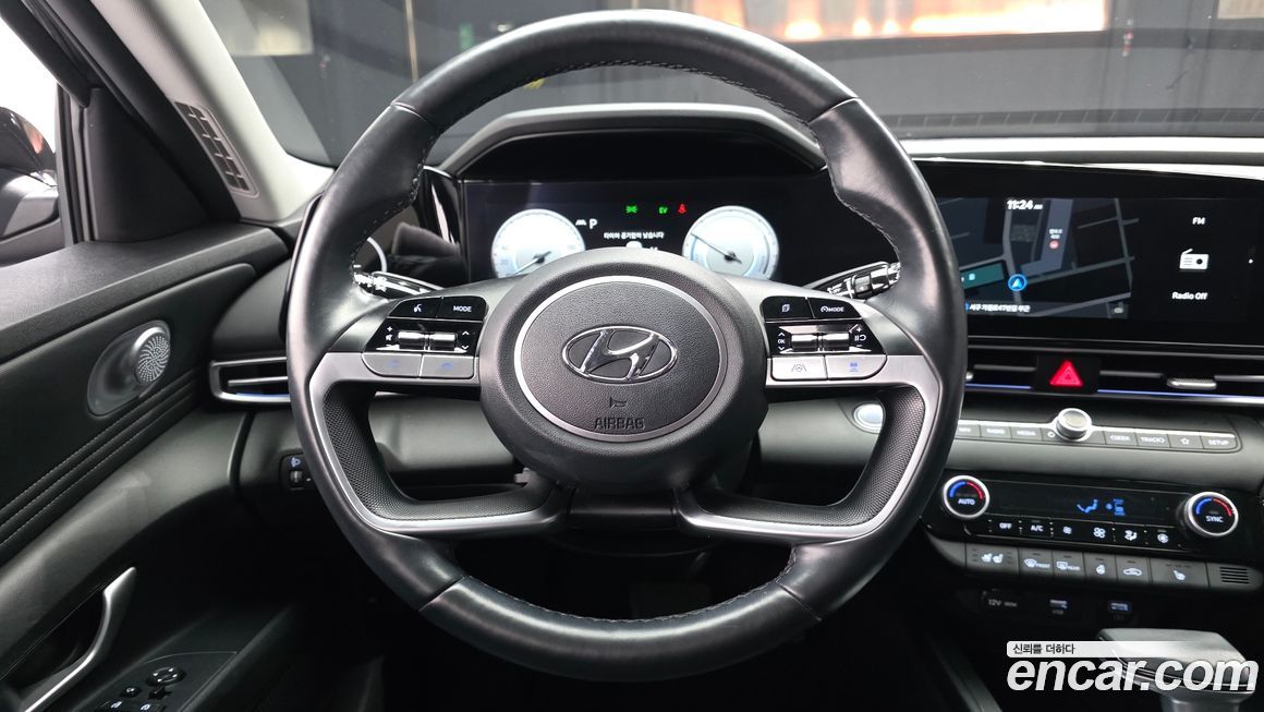 Hyundai AVANTE 2022