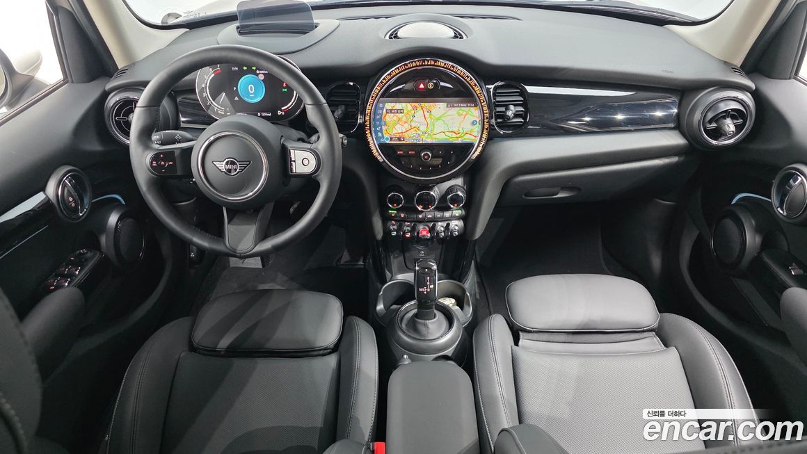 Mini Cooper 2024